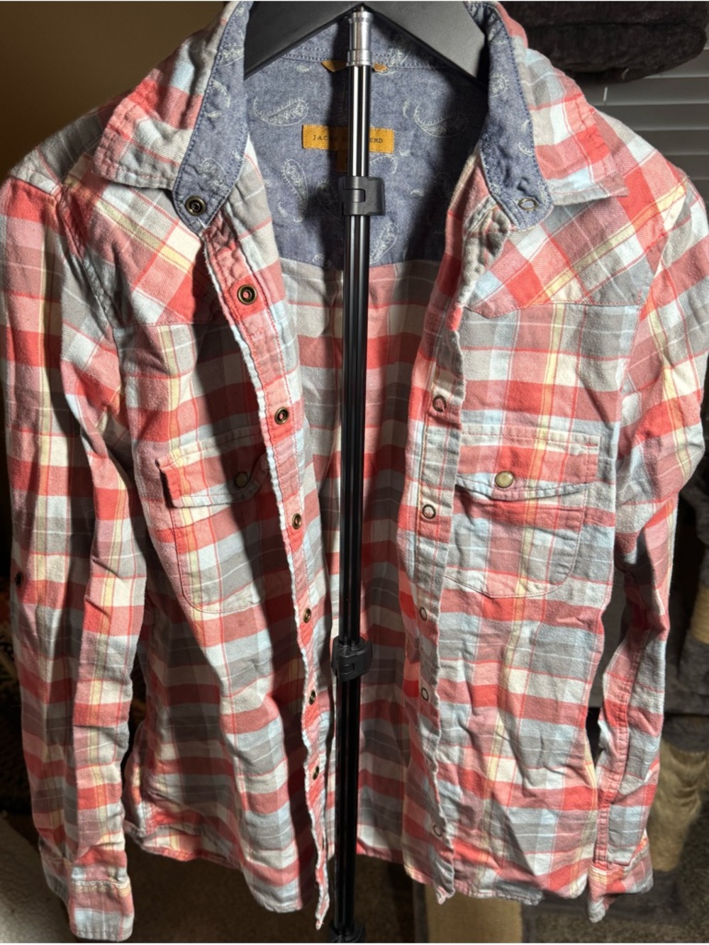 JACHS Girlfriend Blue Chambray Button-Up Shirt with Gold Label